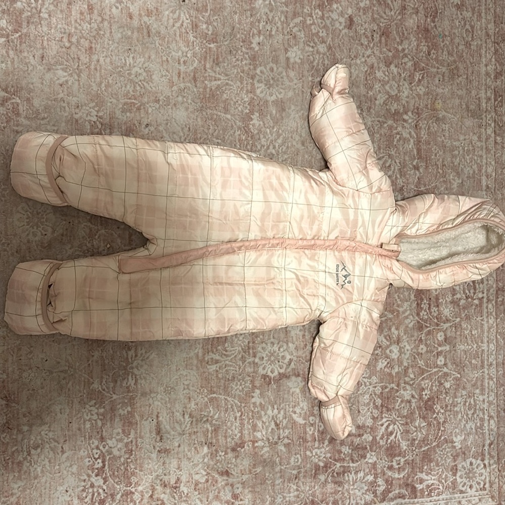 Eddie Bauer infant bunting-waterproof! 6/9 month